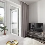 Apartment Modern By Finnoo Metro *