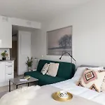 Apartment Modern By Finnoo Metro Espoo