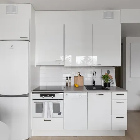 Modern By Finnoo Metro * Espoo