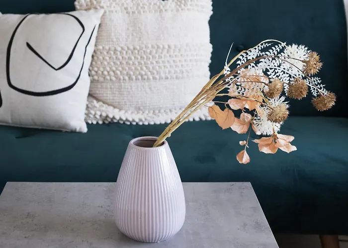 Modern By Finnoo Metro Эспоо